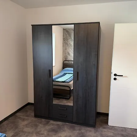 Delphin Am Heeder 6 Personen Mit Terrasse * Heede