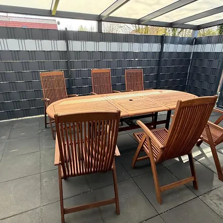 Delphin Am Heeder 6 Personen Mit Terrasse Heede